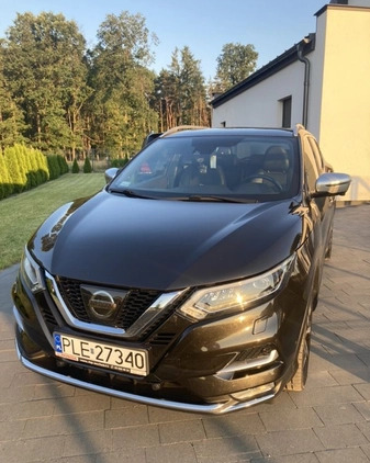 Nissan Qashqai cena 71500 przebieg: 135000, rok produkcji 2017 z Leszno małe 37